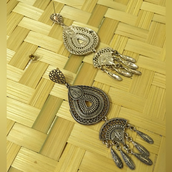 Rose Gold Oxidized Danglers - Picture 4 of 6